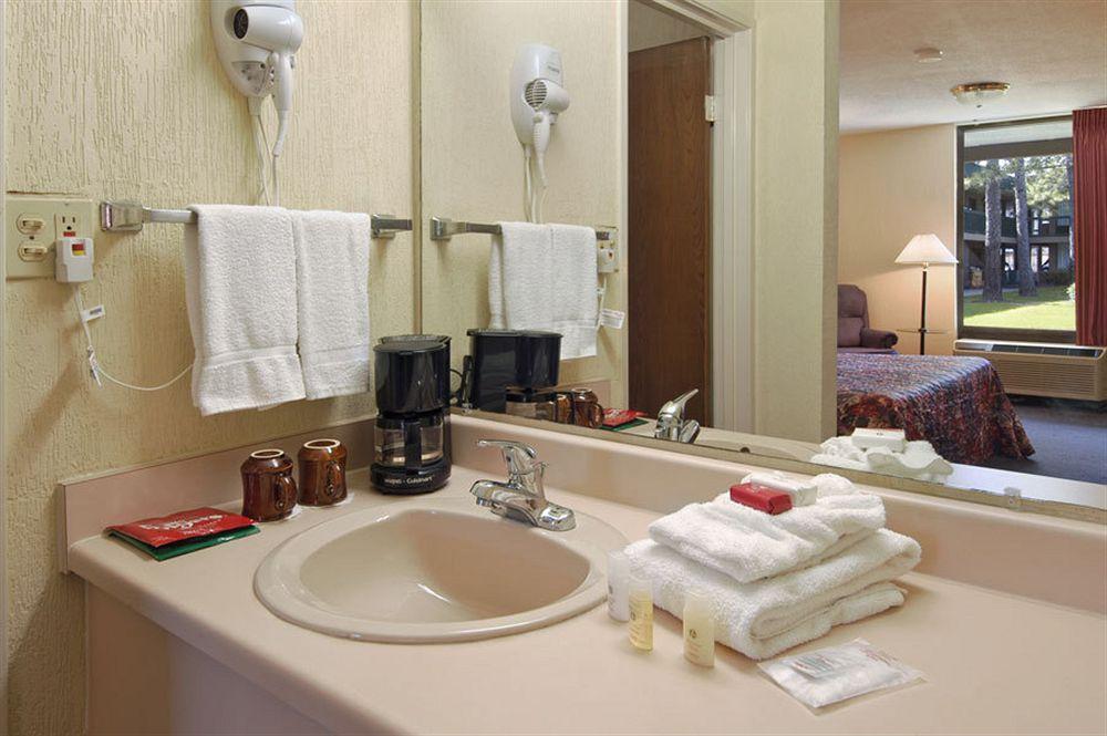 North Villa Inn Spring Ruang foto